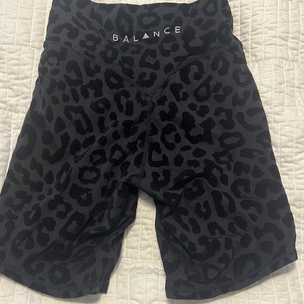 Balance Athletica Lux Rider Shorts Black Velvet Leopard Small